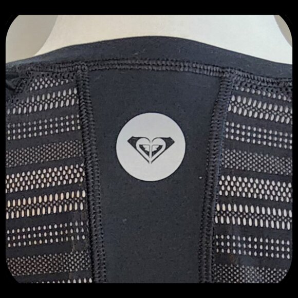 ROXY || Women’s Workout Top - Picture 6 of 6